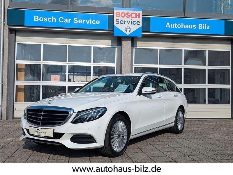 Weiß Gebraucht 2018 Mercedes C220 Limousine | 21.480 € (Guter Preis) - Bild 1/4