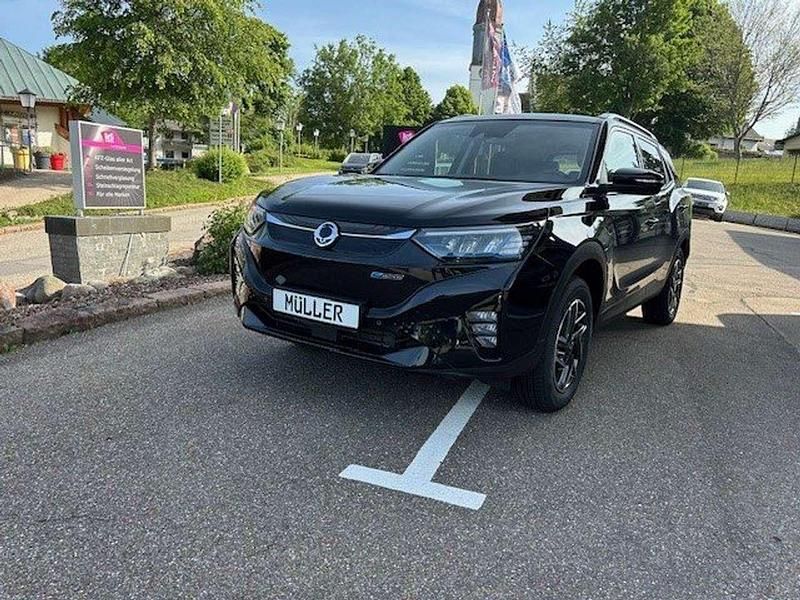 Space black Neu 2025 Ssangyong (KGM) Korando SUV | 38.900 € - Bild 1/4