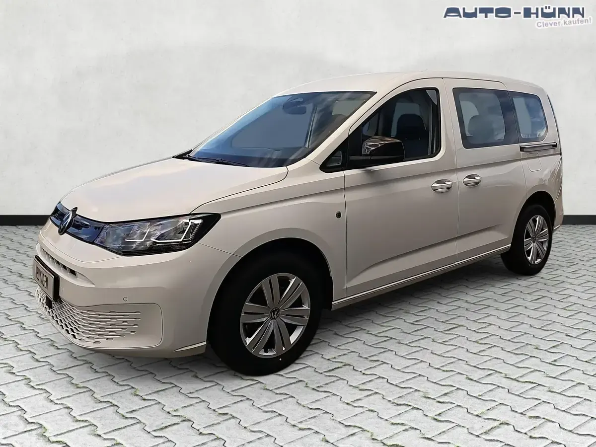 Neu VW Caddy Basis 102 PS (75 kW) 2025 Candyweiß Van / Kleinbus