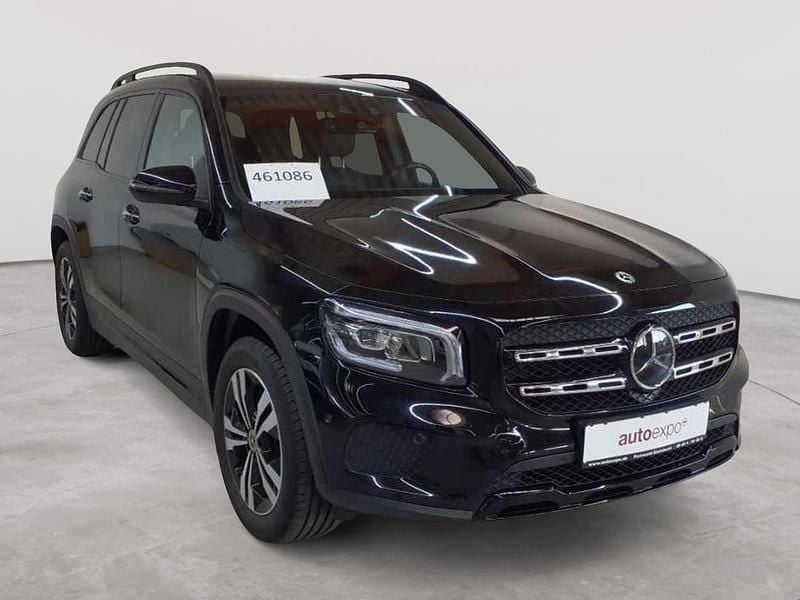 Kosmosschwarz metallic Gebraucht 2022 Mercedes GLB200 Progressive SUV | 31.990 € (Fairer Preis) - Bild 1/4