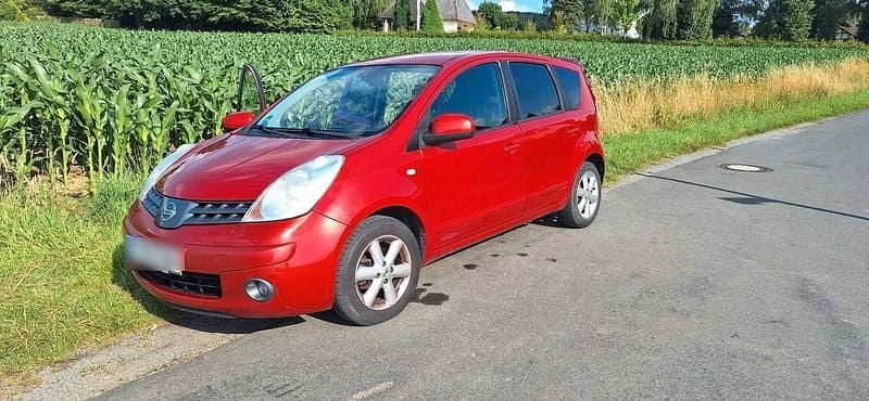 Rot Gebraucht 2008 Nissan Note Van / Kleinbus | 1.199 € (Guter Preis) - Bild 1/4