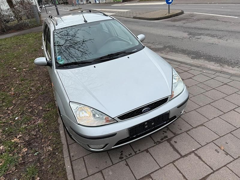 Gebraucht Ford Focus 101 PS (74 kW) 2003 Grau Kombi