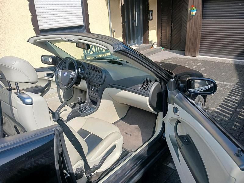 Schwarz Gebraucht 2004 Saab 9-3 Cabriolet Vector Cabrio | 9.850 € - Bild 1/4