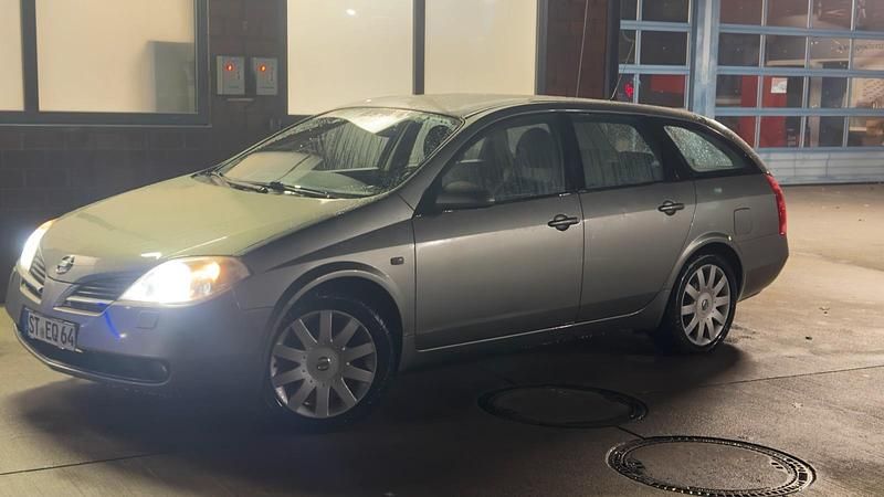 Grau Gebraucht 2005 Nissan Primera Kombi | 2.500 € - Bild 1/4