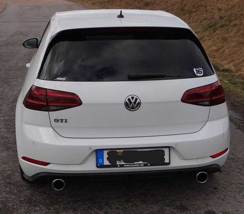 Gebraucht VW Golf VII GTI 230 PS (169 kW) 2018 Weiß Limousine