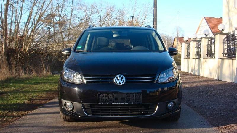 Gebraucht VW Touran Cup 140 PS (102 kW) 2015 Schwarz Van / Kleinbus