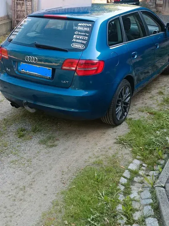 Używany Audi A3 Ambiente 125 KM (91 kW) 2009 Niebieski Hatchback