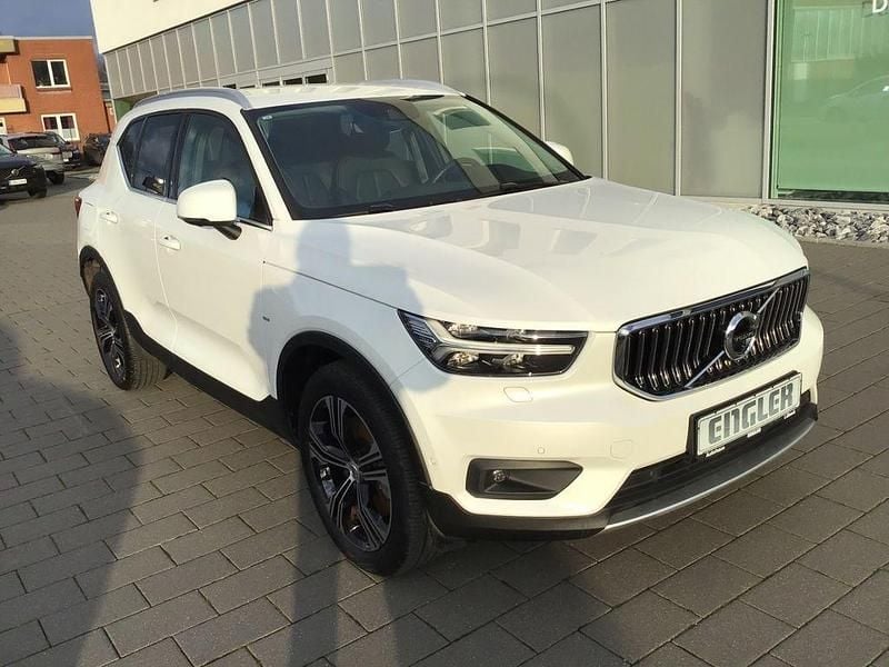 Second-hand Volvo XC40 Inscription 155 CP (114 kW) 2020 Alb SUV