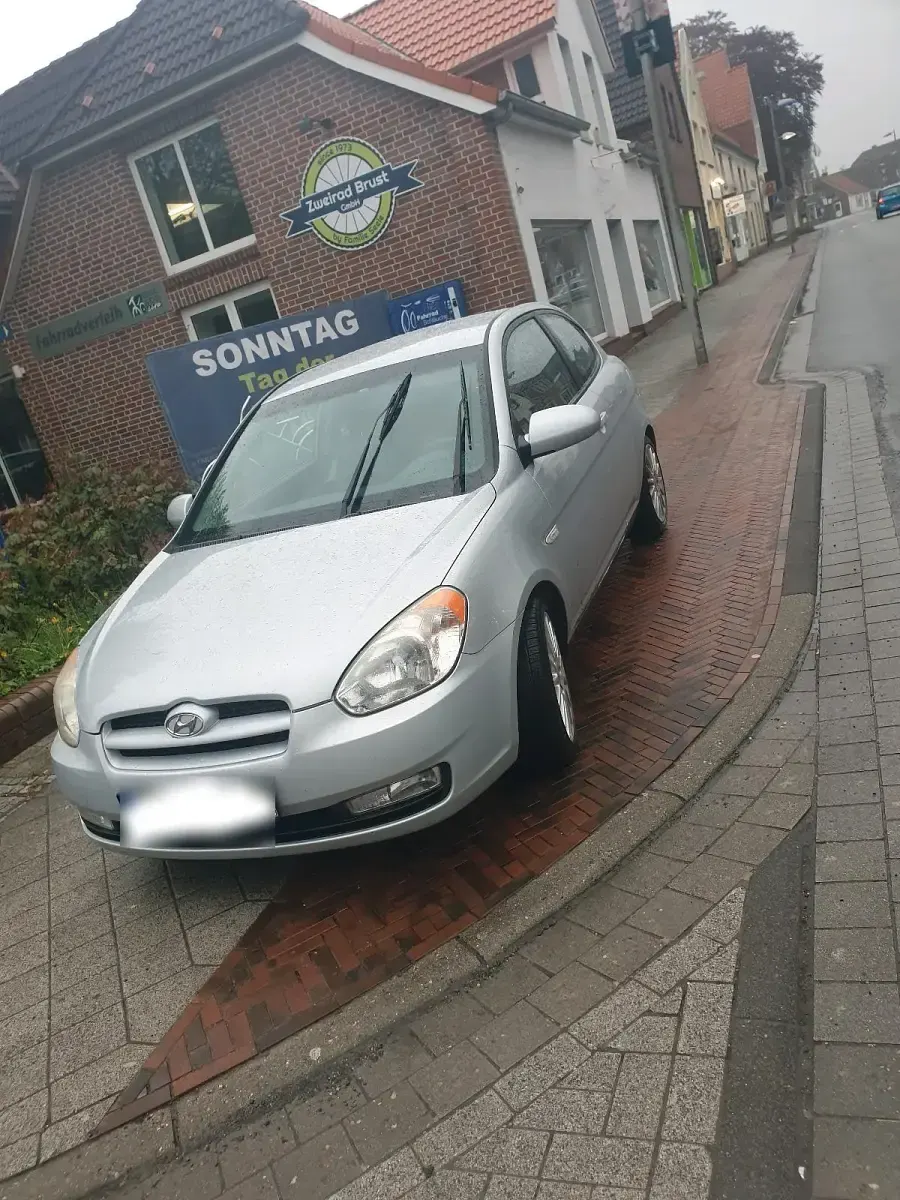 Brugt Hyundai Accent 2007 Sølv Hatchback