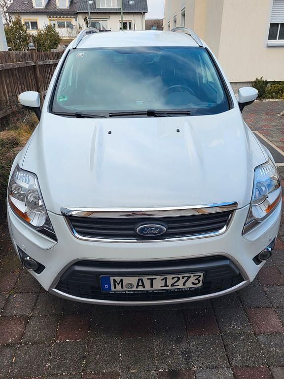 Gebraucht Ford Kuga Trend 140 PS (102 kW) 2011 Weiß SUV
