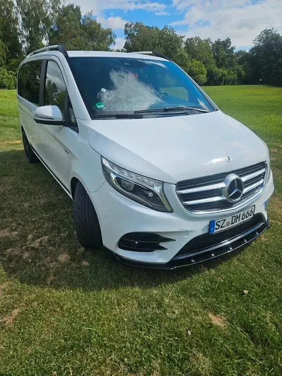 Gebraucht Mercedes V250 190 PS (139 kW) 2016 Weiß Van / Kleinbus