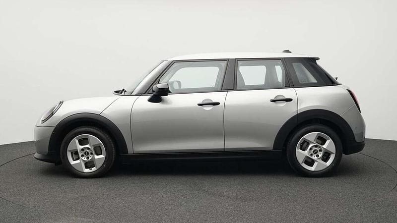 Usata Mini Cooper Classic 156 CV (114 kW) 2024 Grigio Utilitaria