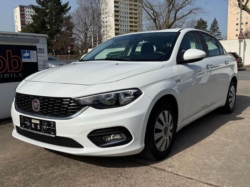 Gebraucht Fiat Tipo Pop 95 PS (69 kW) 2018 Colore esterno (bianco (vr249 Limousine