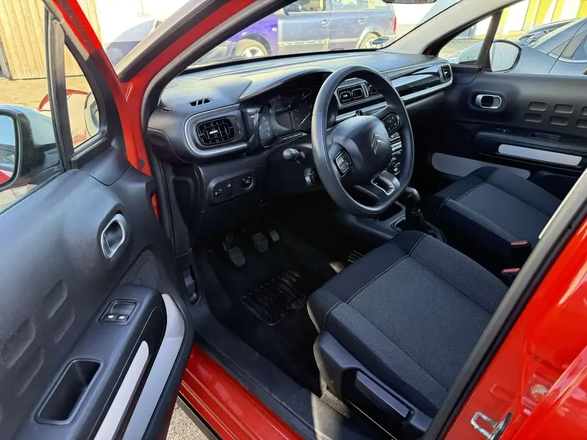 Gebraucht Citroën C3 Feel 82 PS (60 kW) 2017 Orange power/metallic Kleinwagen