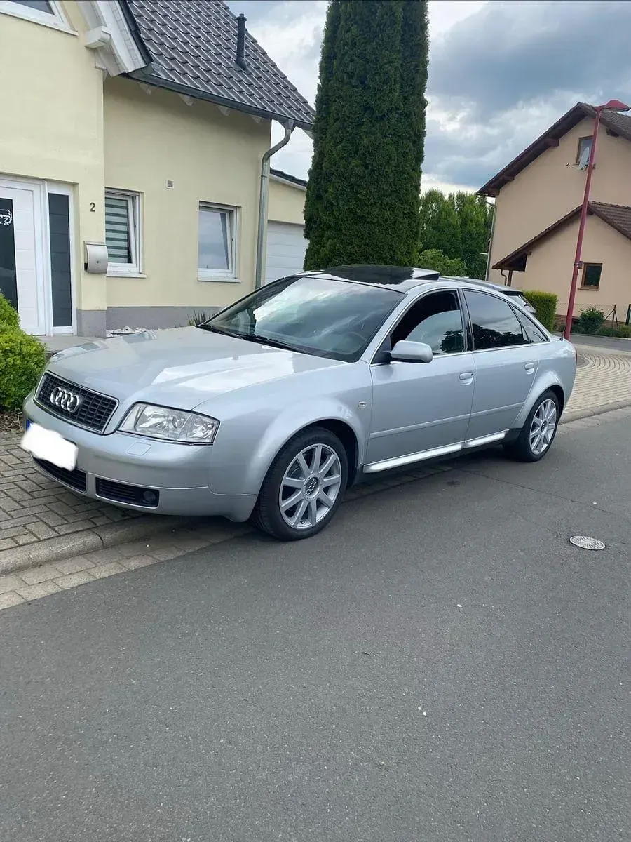 Używany Audi A6 S-Line 299 KM (219 kW) 1999 Srebrny Sedan/Limuzyna