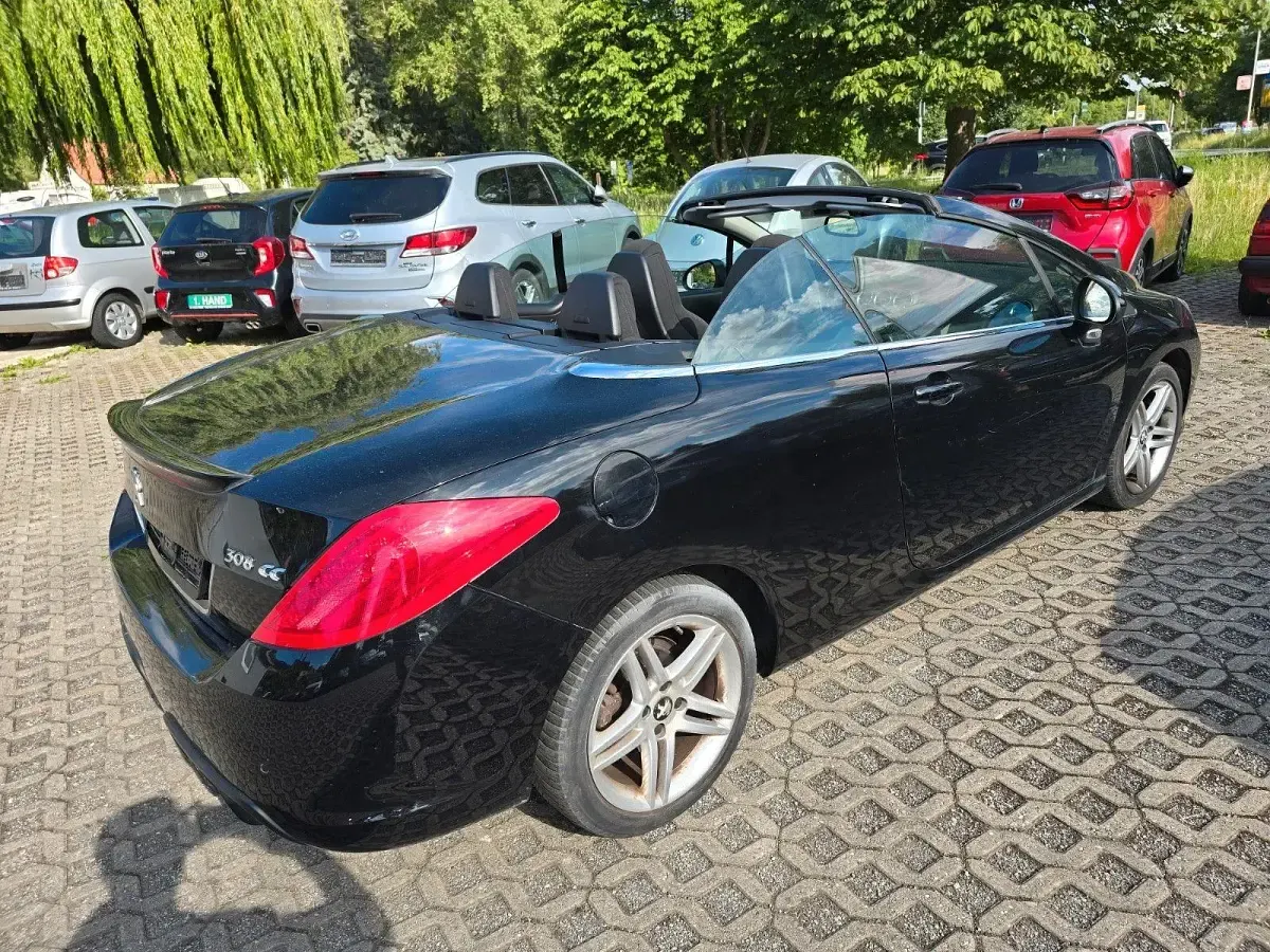 Gebraucht Peugeot 308 CC Active 156 PS (114 kW) 2013 Schwarz Cabrio