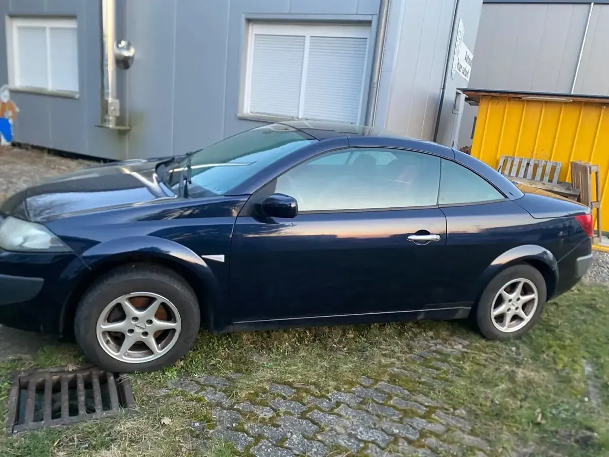 Gebraucht Renault Mégane Cabriolet 134 PS (98 kW) 2008 Blau Cabrio