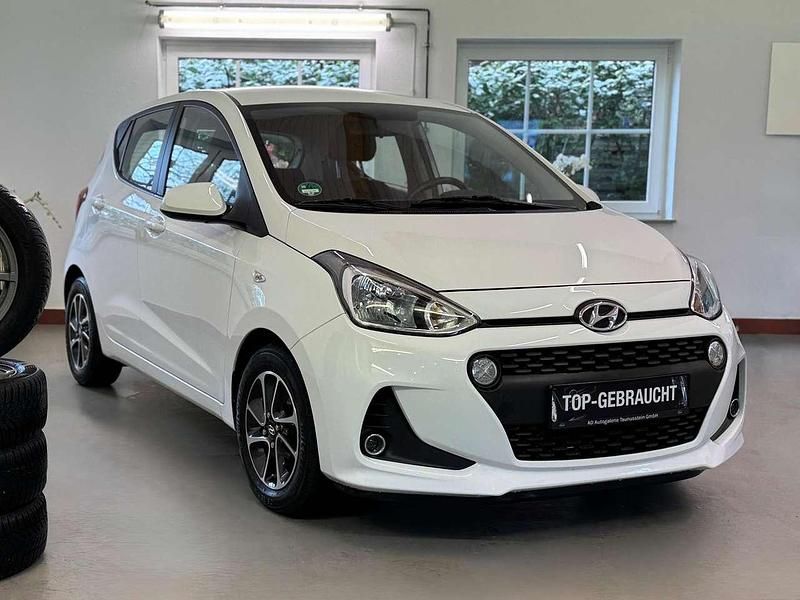 Gebraucht Hyundai i10 YES! 87 PS (63 kW) 2017 Polar white / sol Kleinwagen