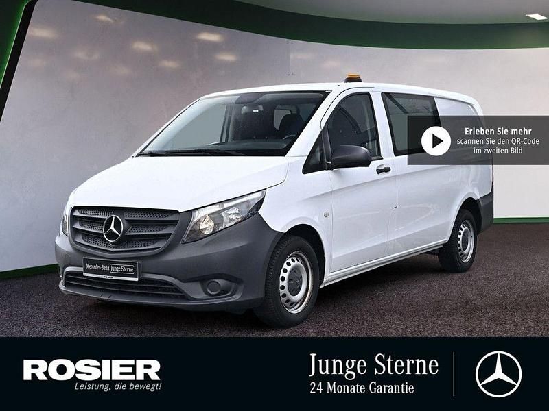 Weiss / arktikweiss Gebraucht 2020 Mercedes Vito Van | 22.991 € (Etwas zu teuer) - Bild 1/4
