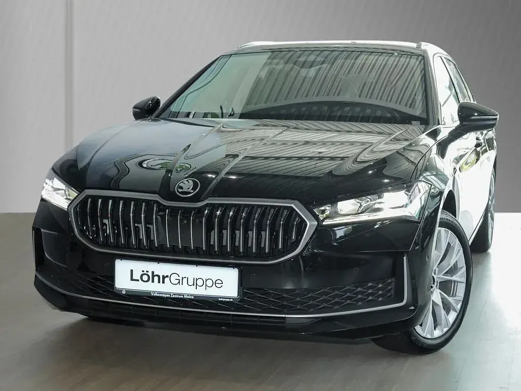Gebraucht Skoda Superb Selection 150 PS (110 kW) 2025 Schwarz Kombi