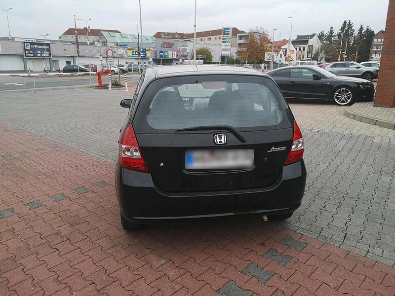 Gebraucht Honda Jazz 84 PS (61 kW) 2003 Schwarz Kleinwagen