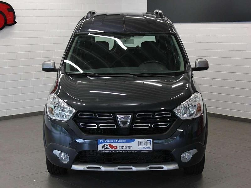 Gebraucht Dacia Dokker Celebration 116 PS (85 kW) 2017 Grau Van / Kleinbus