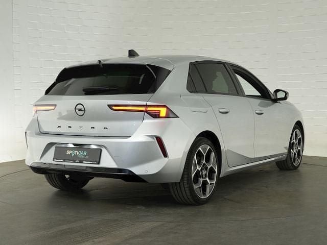 Gebraucht Opel Astra Ultimate 131 PS (96 kW) 2024 Silber Limousine