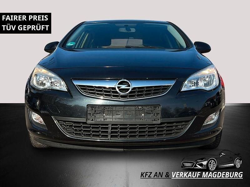 Gebraucht Opel Astra Design Edition 87 PS (63 kW) 2012 Schwarz Limousine