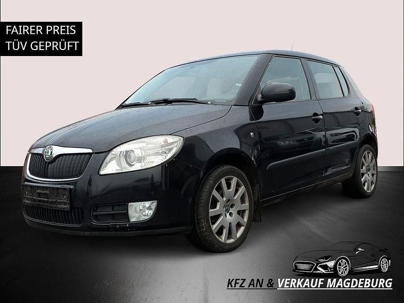 Schwarz Gebraucht 2010 Skoda Fabia Style Limousine | 1.990 € (Fairer Preis) - Bild 1/4