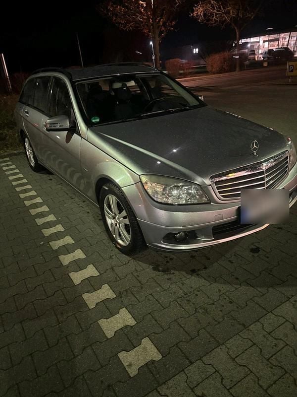 Gebraucht Mercedes C200 136 PS (100 kW) 2011 Grau Kombi