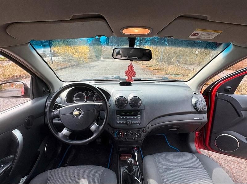 Gebraucht Chevrolet Captiva 90 PS (66 kW) 2009 Rot SUV