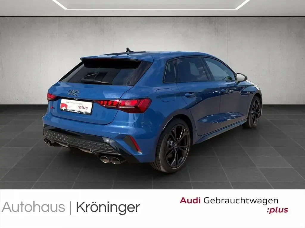 Gebraucht Audi S3 Sport 333 PS (244 kW) 2025 Blau Limousine