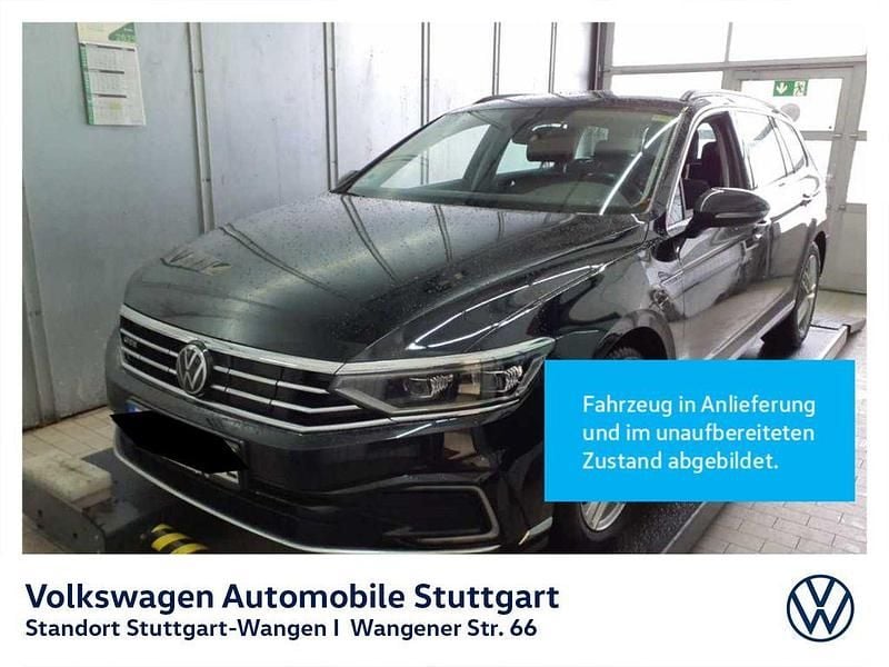 Schwarz Gebraucht 2022 VW Passat GTE Kombi | 24.930 € (Fairer Preis) - Bild 1/4