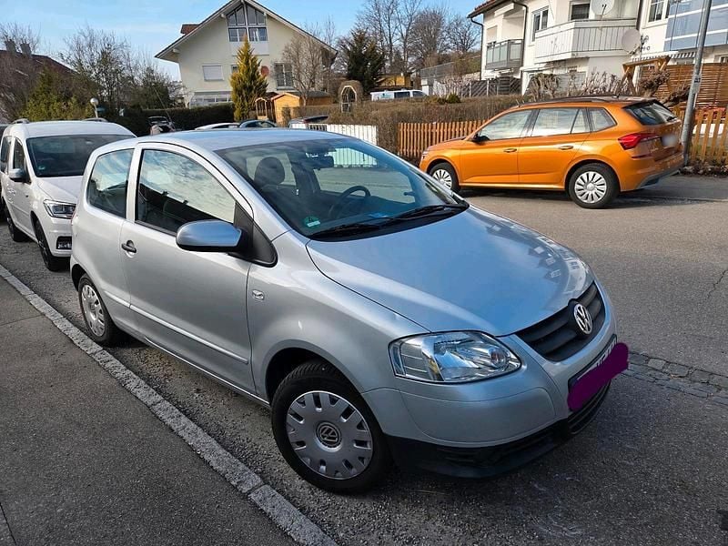 Gebraucht VW Fox 75 PS (55 kW) 2008 Silber Kleinwagen