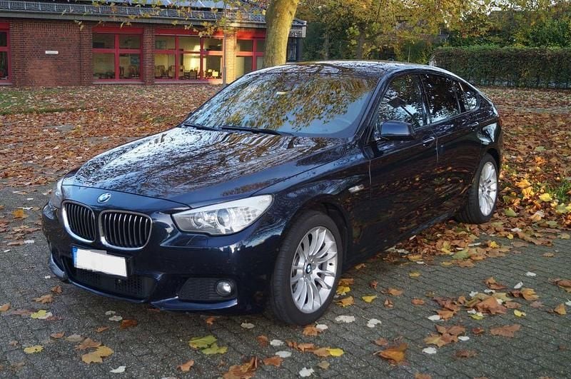Blau Gebraucht 2012 BMW 530 Gran Turismo Shadowline Limousine | 12.500 € (Guter Preis) - Bild 1/4