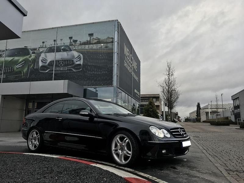Schwarz Gebraucht 2009 Mercedes CLK280 AMG Coupé | 10.000 € (Fairer Preis) - Bild 1/4