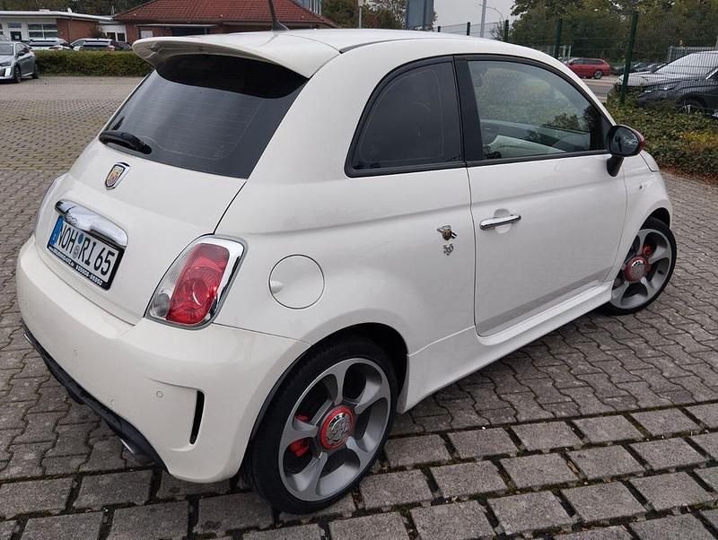 Gebraucht Abarth 595 140 PS (102 kW) 2015 Weiß Kleinwagen