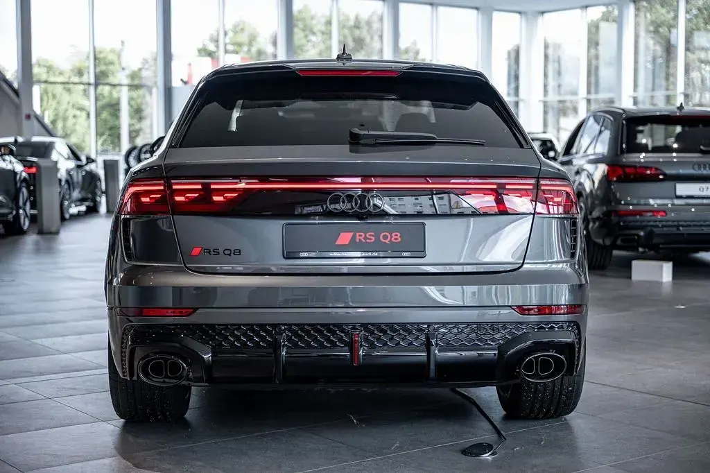 Neu Audi RS Q8 Sport 600 PS (441 kW) 2026 Grau SUV
