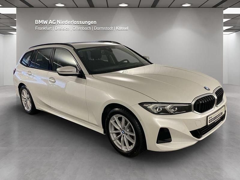 Gebraucht BMW 320 184 PS (135 kW) 2025 Weiß Limousine