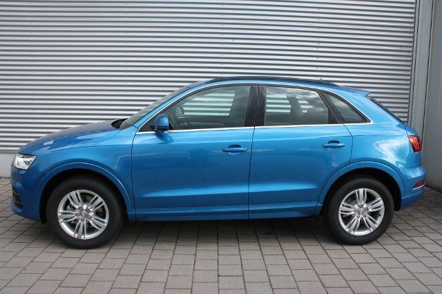 Gebraucht Audi Q3 Sport 150 PS (110 kW) 2016 Blau metallic SUV