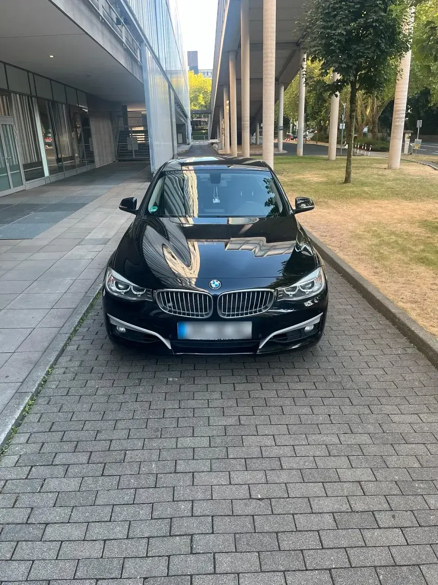 Gebraucht BMW 320 Gran Turismo 184 PS (135 kW) 2014 Schwarz Coupé