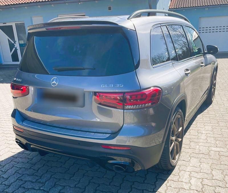 Gebraucht Mercedes GLB35 AMG 306 PS (225 kW) 2020 Grau SUV