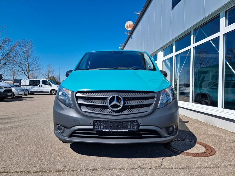 Gebraucht Mercedes Vito 163 PS (119 kW) 2021 Grün Van