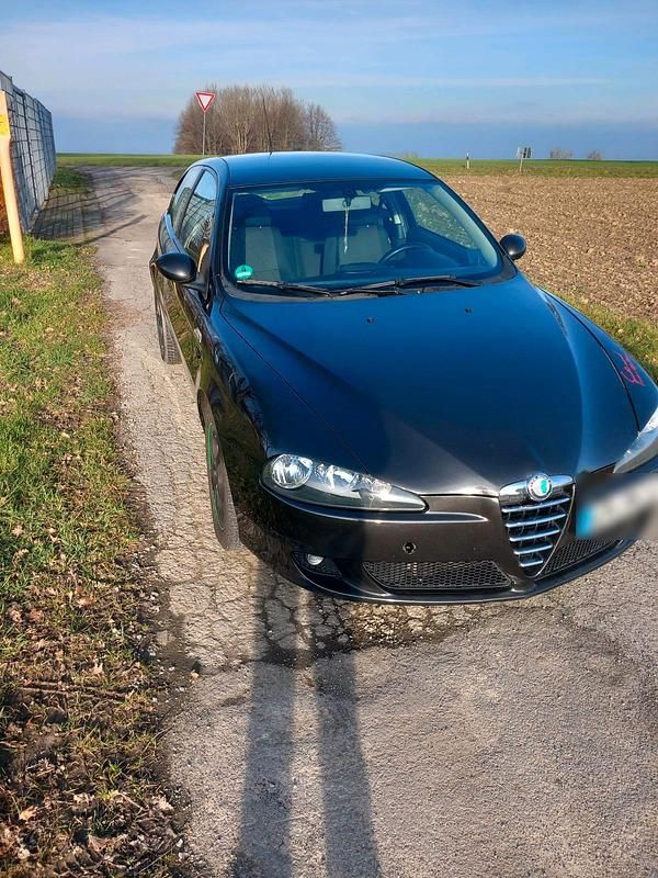 Gebraucht Alfa Romeo 147 120 PS (88 kW) 2006 Schwarz Kleinwagen