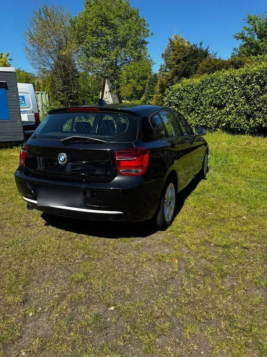 Gebraucht BMW 118 Urban Line 143 PS (105 kW) 2014 Schwarz Kleinwagen