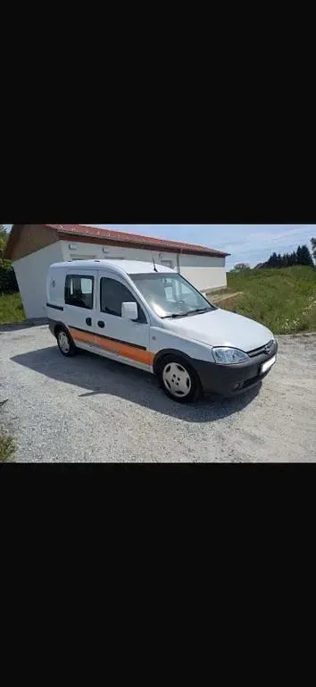 Gebraucht Opel Combo 97 PS (71 kW) 2005 Weiß Van / Kleinbus