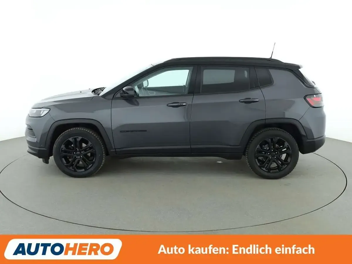 Gebraucht Jeep Compass Limited 190 PS (139 kW) 2022 Graphite grey pearl SUV