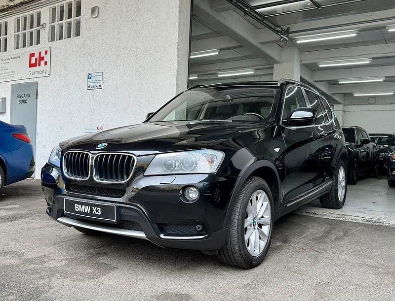 Schwarz Gebraucht 2011 BMW X3 Sport Line SUV | 11.999 € (Etwas zu teuer) - Bild 1/4