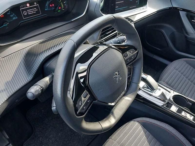 Gebraucht Peugeot e-2008 Active 100 kW (136 PS) 2021 Schwarz SUV