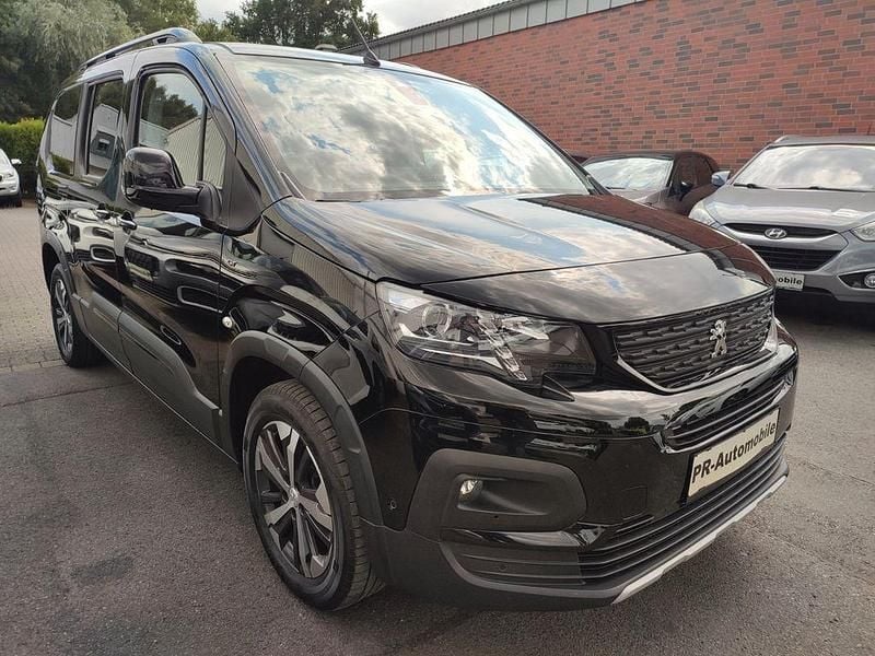 Gebraucht Peugeot Rifter GT 131 PS (96 kW) 2022 Schwarz Van / Kleinbus